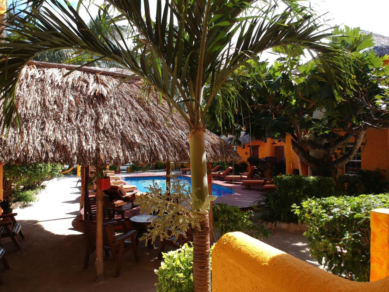 Seaside Cabanas Hotel Caye Corker Zewnętrze zdjęcie